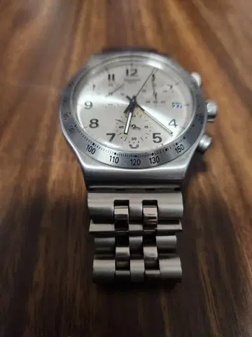 SWATCH 크로노그래프 시계 실버