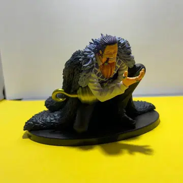 원피스 크로커다일 피규어 ONE PIECE