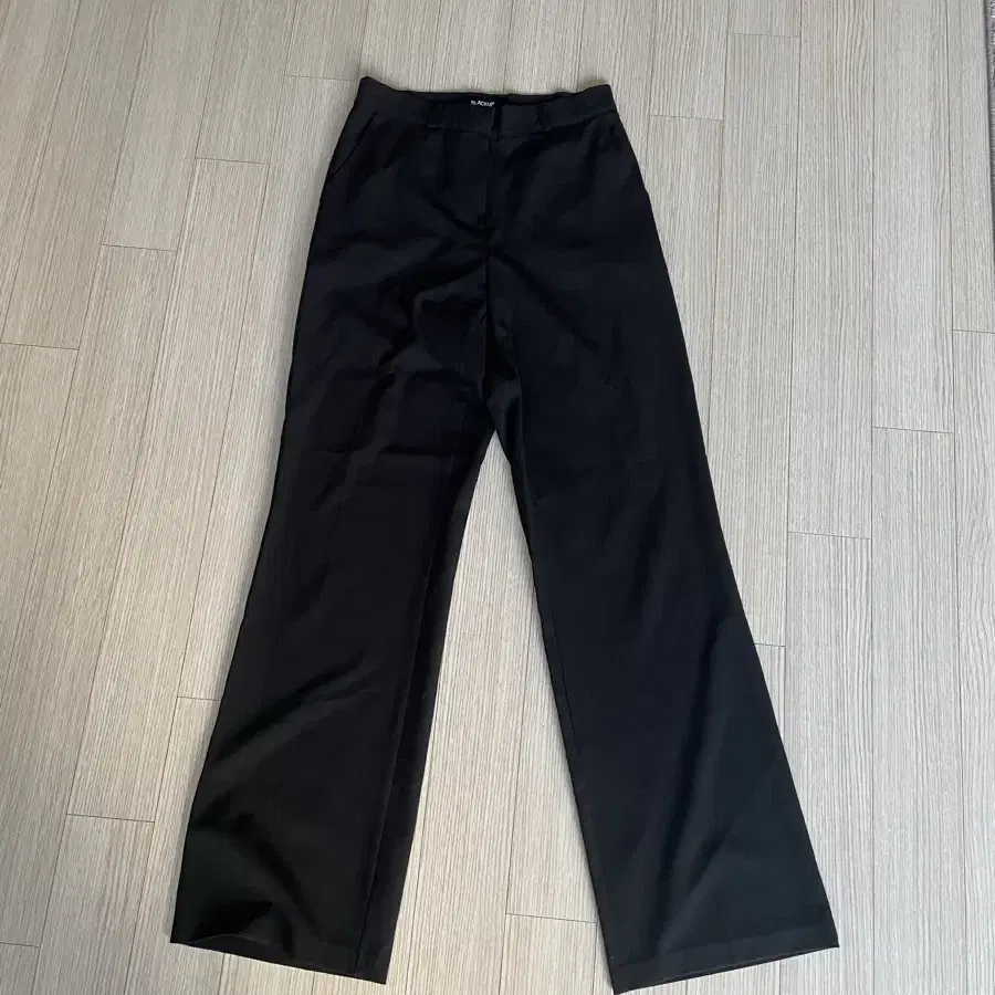 【BLACKUP】Dominic Wide Tuck Slacks MADE] Dominic Wide Tuck Slacks - BLACKUP