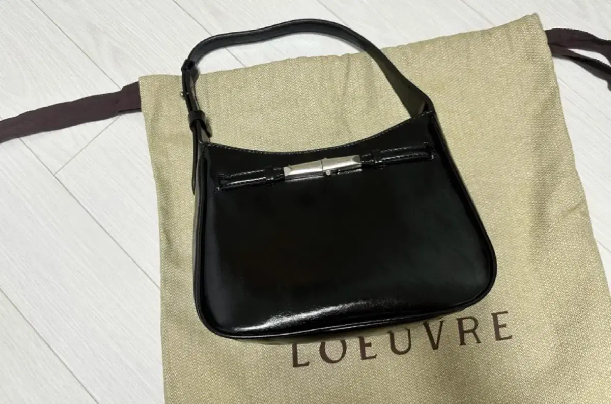 Loeuvre Sac de Marche Black Small Bag (New)