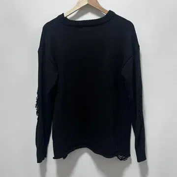 XU A'GEM9 데미지 니트