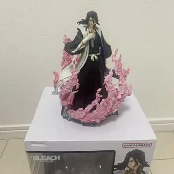 BLEACH BYAKUYA KUCHIKI 피규어