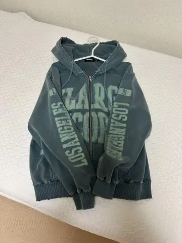XLARGE 후드티