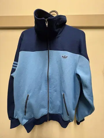새상품급 빈티지 아디다스 트랙 자켓 6호