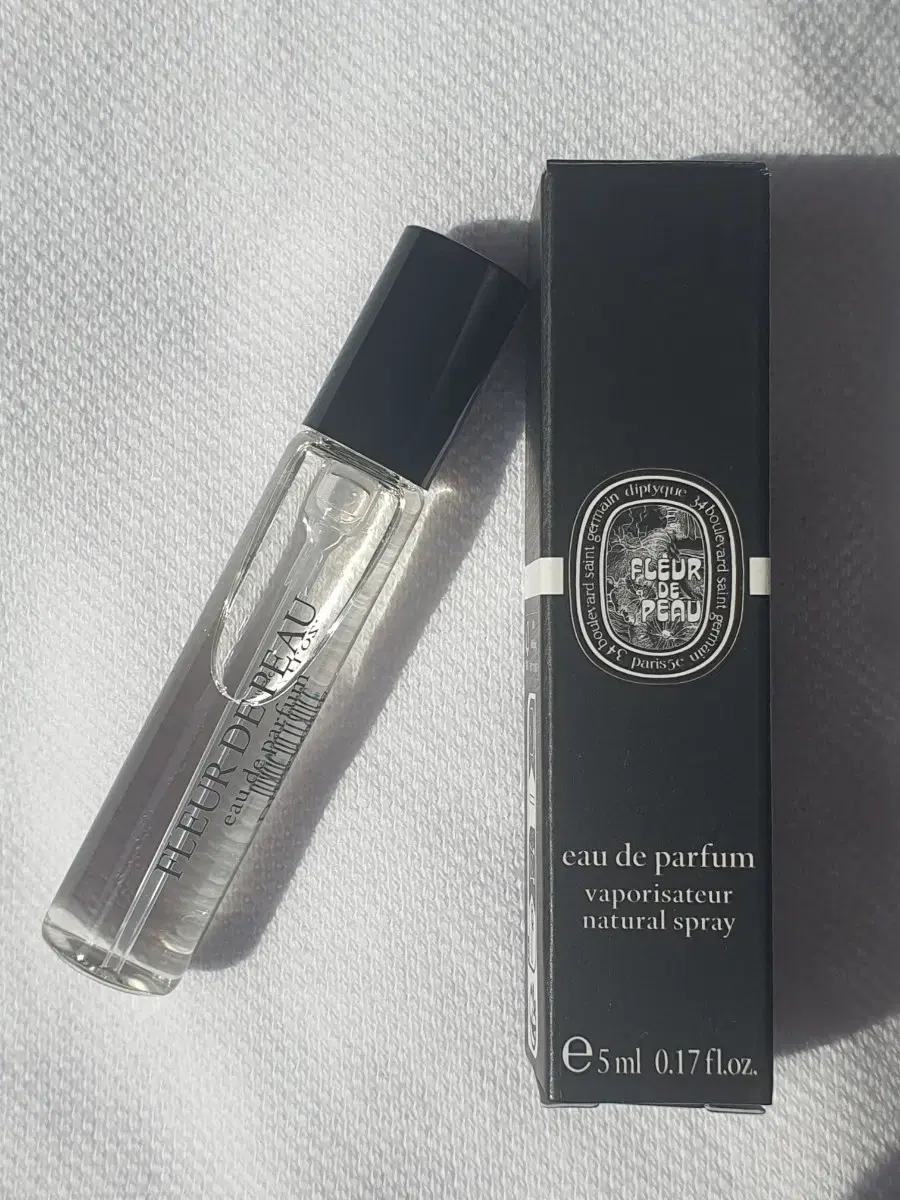 Diptyque Fleur de Peau 5ml sealed with Korean label