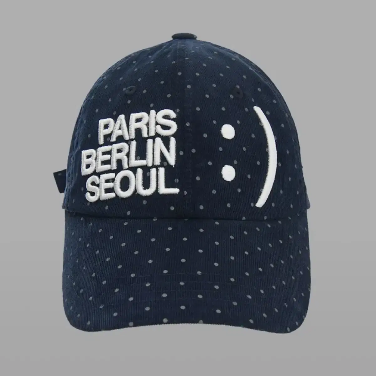 THE MUSEUM VISITOR | 더뮤지엄비지터 The Museum Visitor Ball