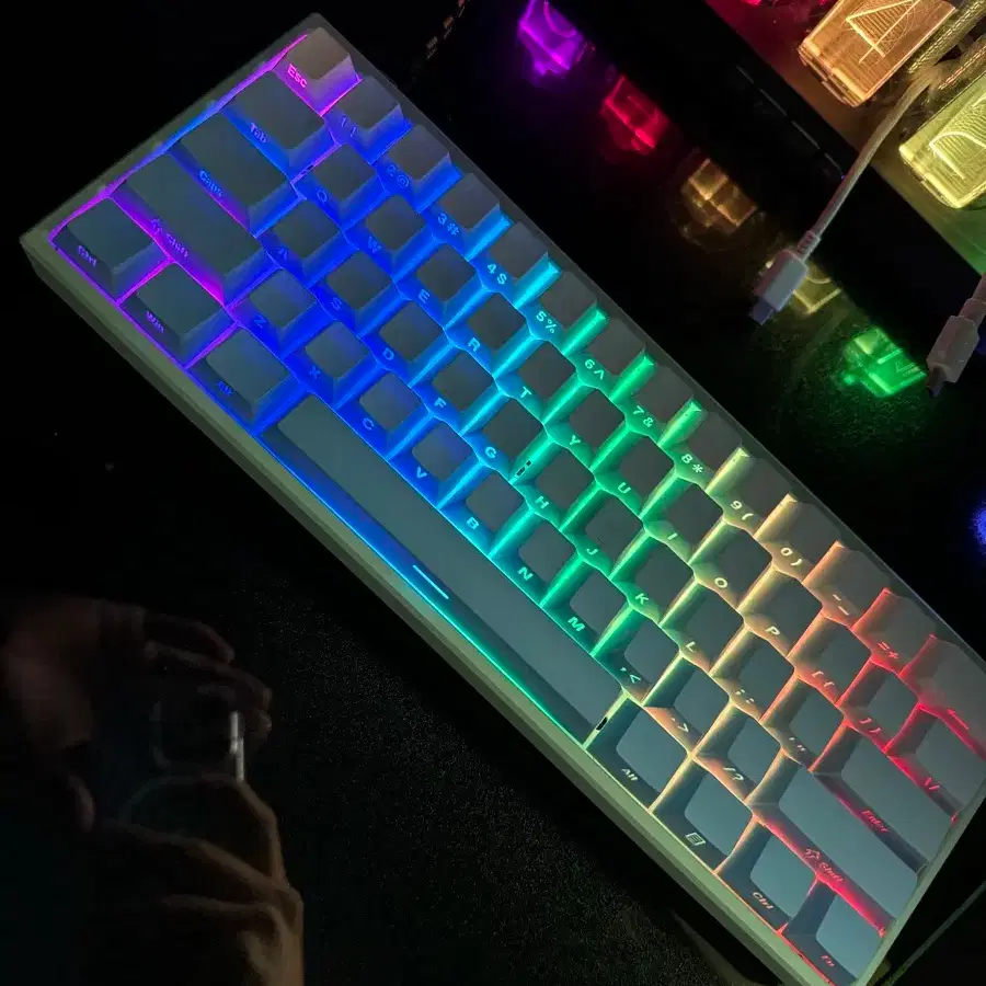 MAD60HE RGB Tiffany Blue カスタム品 最終値下げ MAD60HE RGB Tiffany Blue カスタム品 最終値下げ - メルカリ