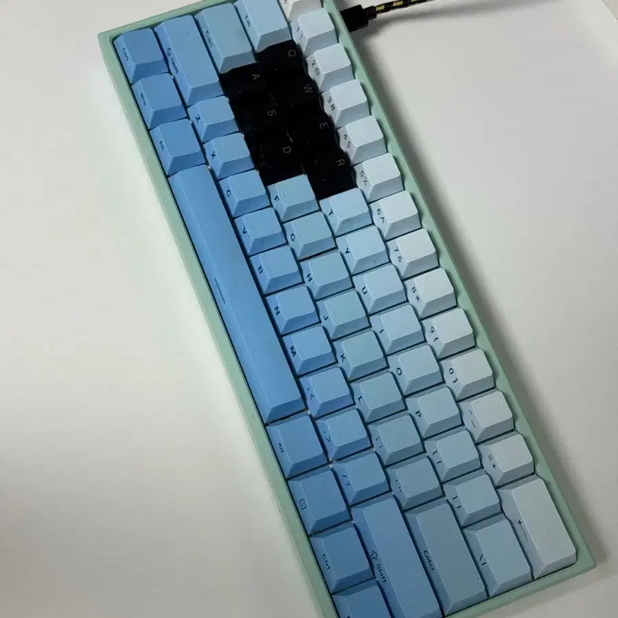 MAD60HE RGB Tiffany Blue カスタム品 最終値下げ MAD60HE RGB Tiffany Blue カスタム品 最終値下げ - メルカリ