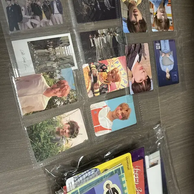 방탄소년단 포카와 공굿/ 비공굿 더미 팝니다