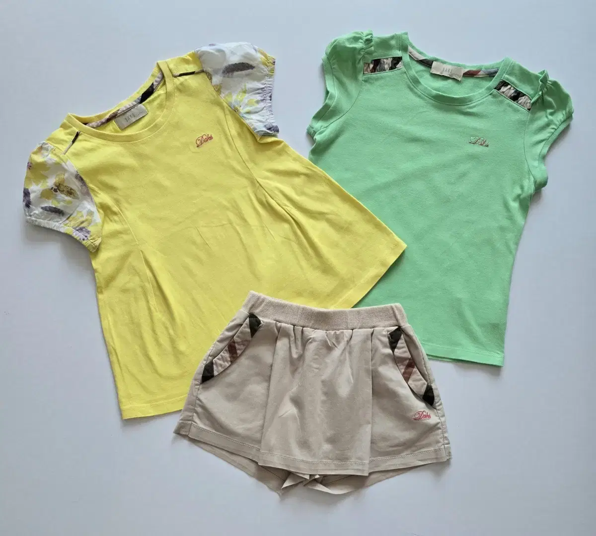 Daks Kids T-shirt skort size 110, 3 pieces in bulk