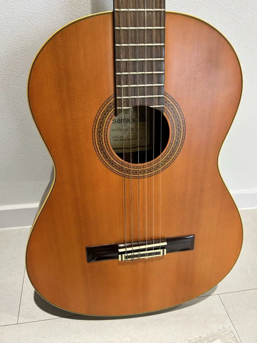 삼익 클래식 기타 SC-330 모델 판매합니다(상태 최상급)