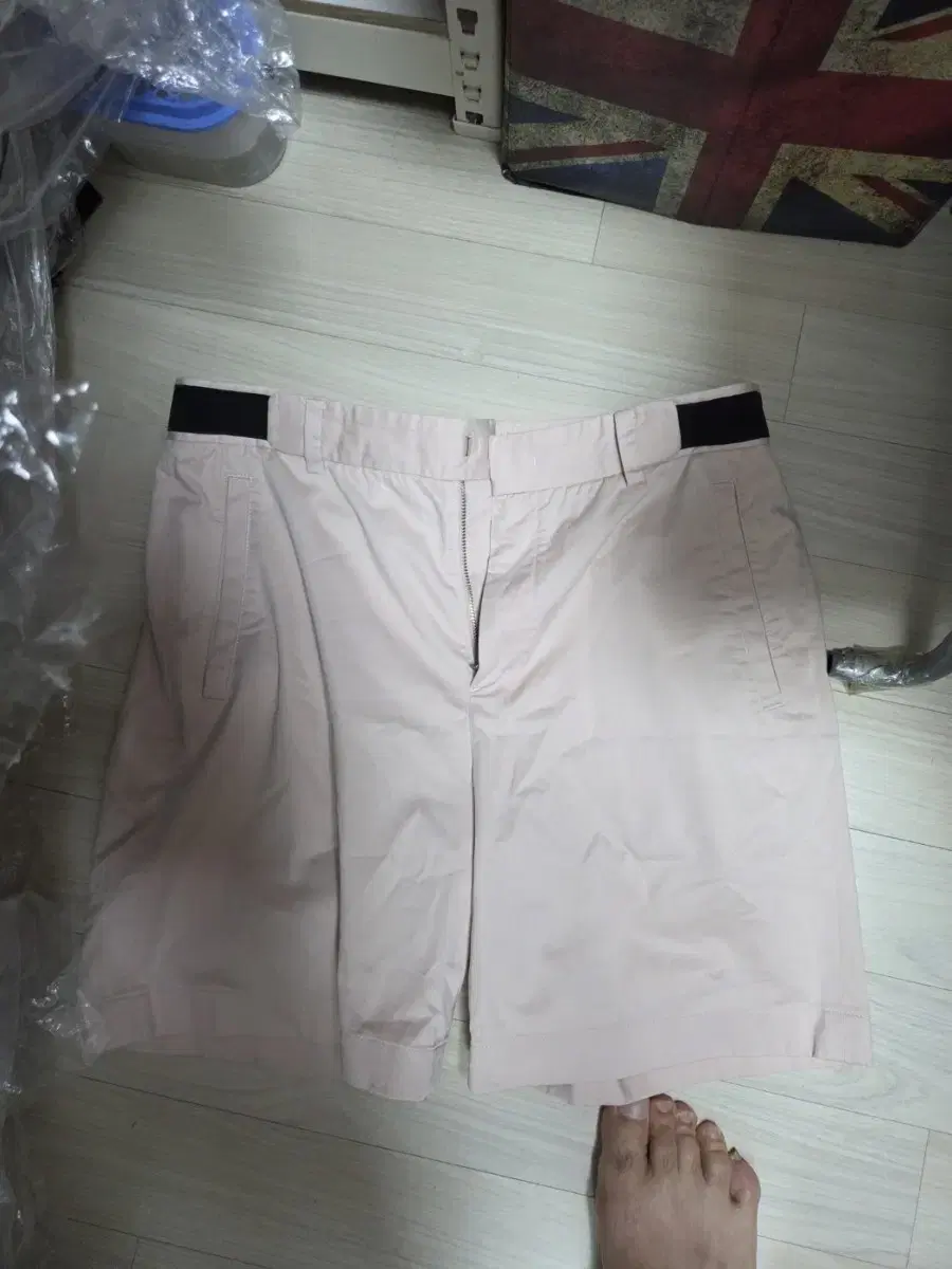 System Homme Authentic Light Pink Shorts, Size 32