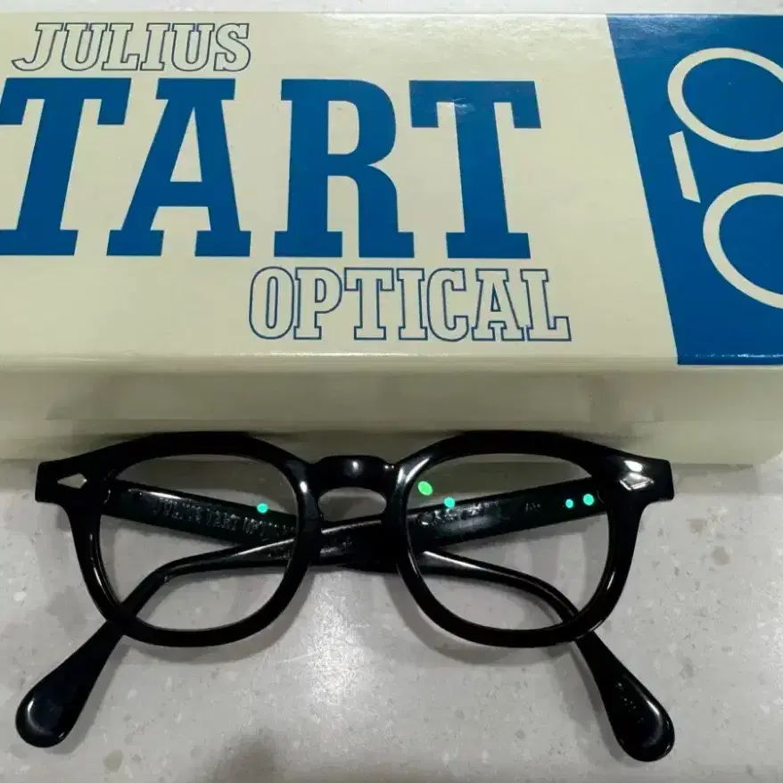 JULIUS TART OPTICAL FDR 44-22 Black Items Similar to Julius Tart