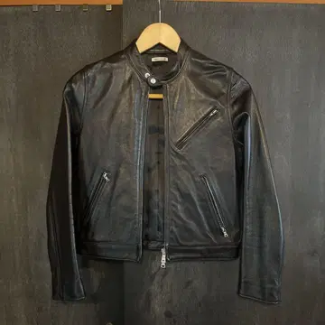 [가격 인하] FREAK'S STORE 블랙 가죽 싱글 라이더 자켓