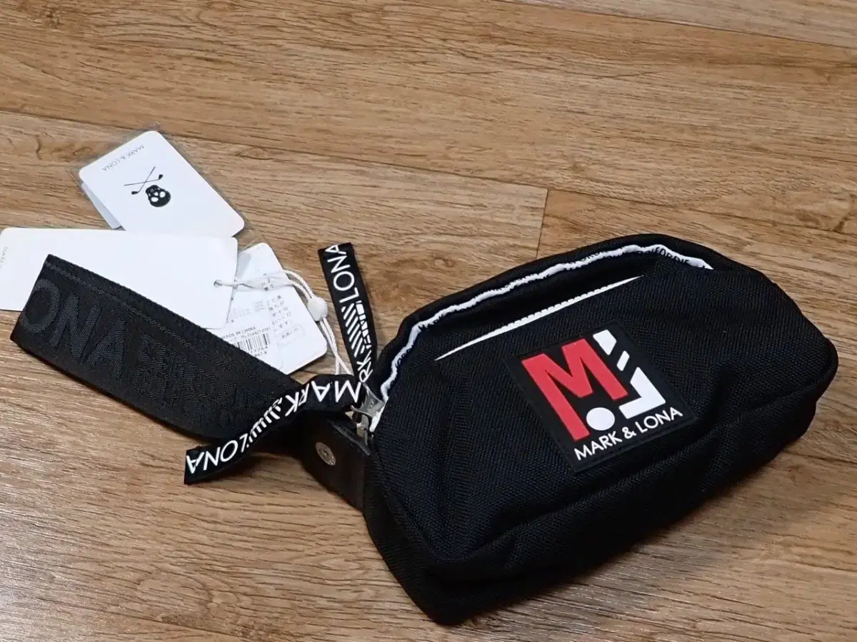 Mark & Lona pow Bag