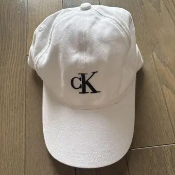 cK 화이트 야구 모자