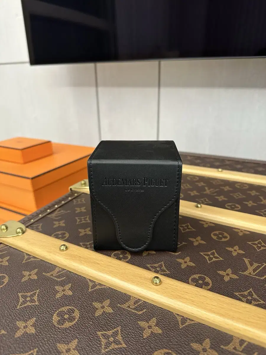 Audemars Piguet Watch Case, Portable