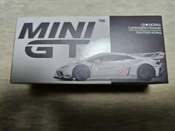 MINI GT 람보르기니 우라칸 1/64 스케일