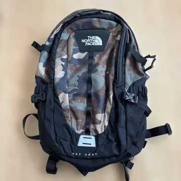 THE NORTH FACE Hot Shot 카모플라쥬 27L