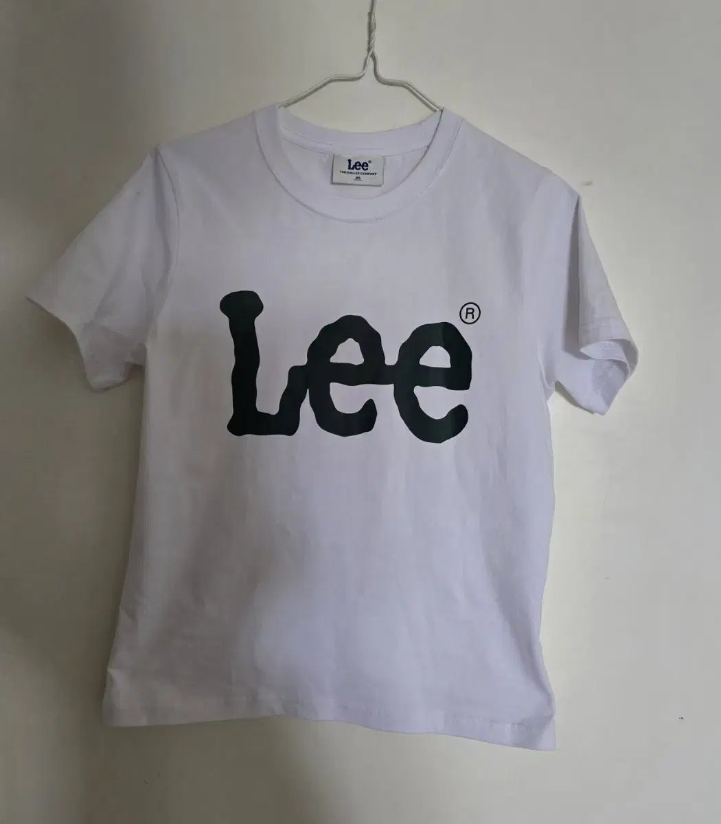 Lee 흰색 티셔츠 ㅡs. m