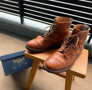 Tricker's STOW 윙 칩 UK7.5/26cm