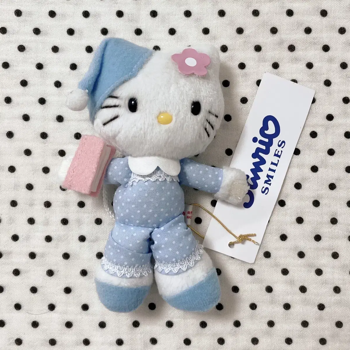 1999년도 오야스미 키티 인형