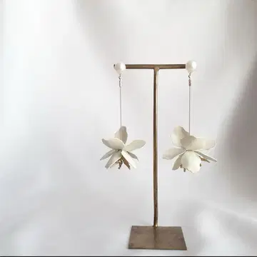 emma.액세서리 피오니 귀걸이