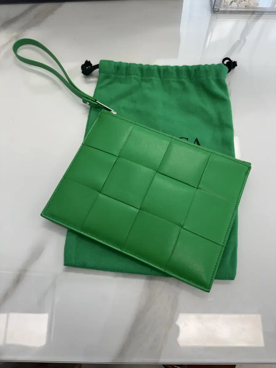 보테가베네타 미니 파우치 클러치 패러킷 그린