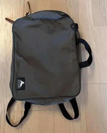 새상품급 그레고리 미션 팩 미국제 그레이 실버 로고
