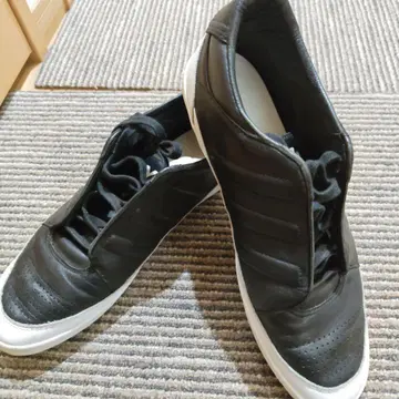 주말 가격 인하 Y-3 블랙 가죽 스니커즈