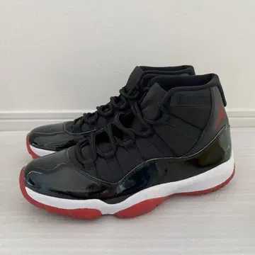 Air Jordan 11 블랙/레드