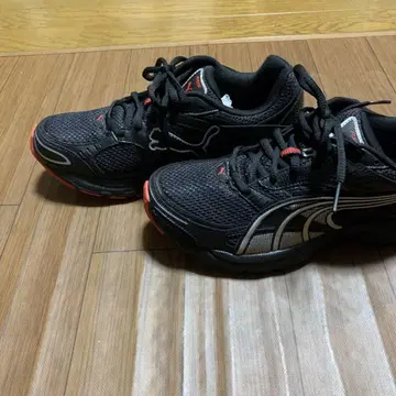 푸마 러닝화 26cm