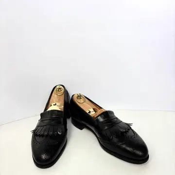EDWARD GREEN 블랙 가죽 프린지 로퍼 7 25.5cm
