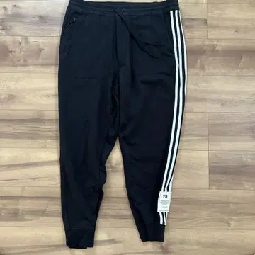 Y-3 쓰리 스트라이프 트랙 팬츠