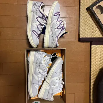 오프 화이트 Dunk Low 화이트/퍼플