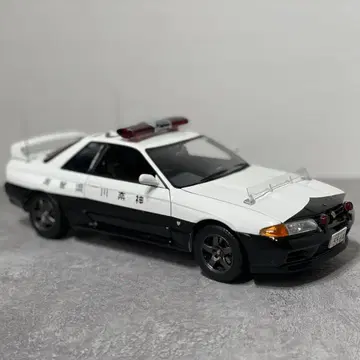 오토 아트 1/18 R32 스카이라인 GT-R 경찰차 가나가와현 경찰