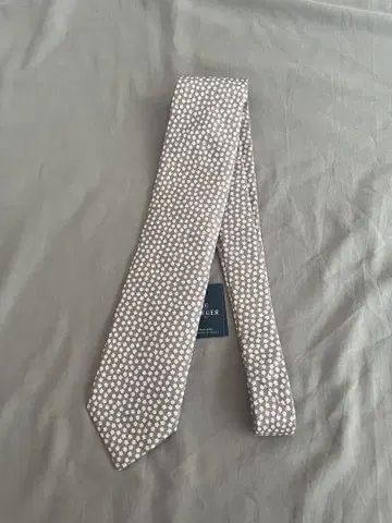 신상품 BREUER 베이지 도트 패턴 넥타이