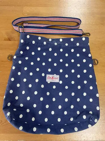 Cath Kidston 리버서블 숄더백 도트 무늬 X 꽃무늬