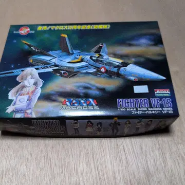 마크로스 1/100 파이터 VF-1S