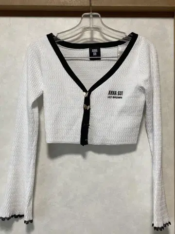 ANNASUI LILY BROWN 콜라보 버터플라이 가디건
