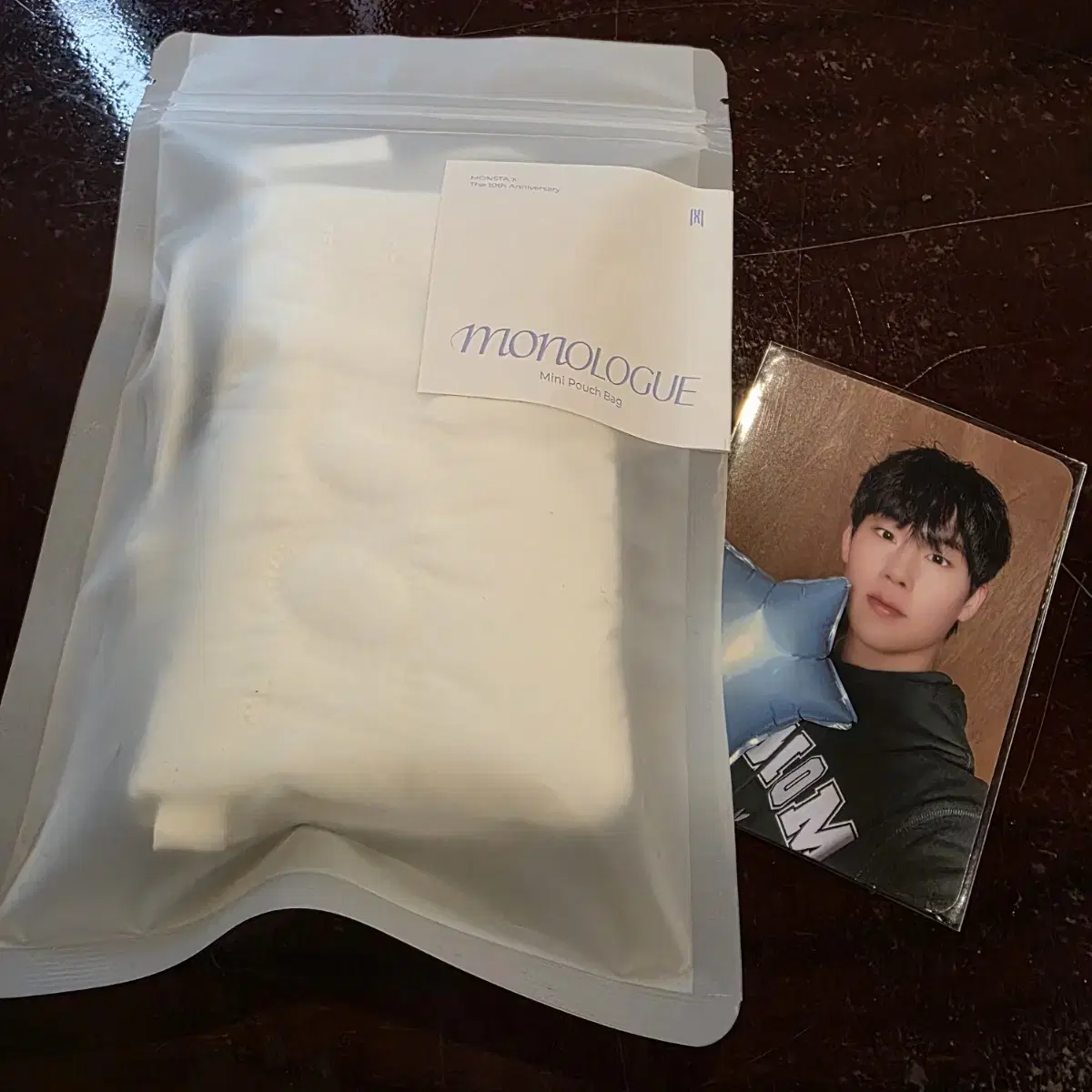 アイドル MONSTAX MONOLOGUE Mini Pouch Bag MONSTA X - MINI POUCH BAG (10TH ANNIVERSARY: MONOLOGUE MD