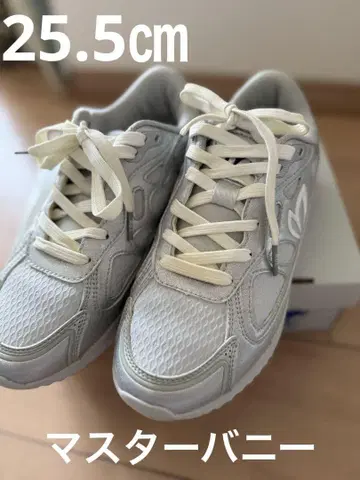 MBE 실버 메쉬 스니커즈