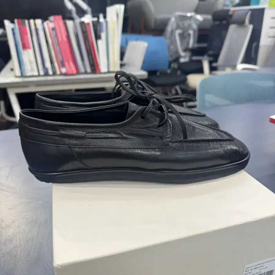 AURALEE | 오라리 Auralee 25ss Deck Shoes Leather Shoes on Bunjang