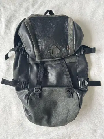 MR.OLIVE E.O.I 소가죽 백팩