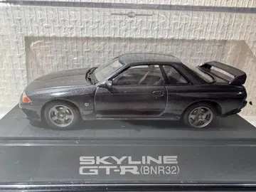 EBBRO 스카이라인 GT-R (BNR32) 1/43