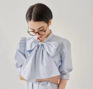 자신을 위한 키튼 리본 타이 블라우스