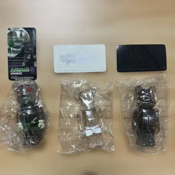 베어브릭 시리즈 코코뱃 조 스컬 헤드 조 애니멀 뒷면 3종