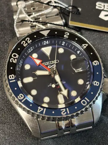 세이코 5 스포츠 GMT SBSC003 손목시계