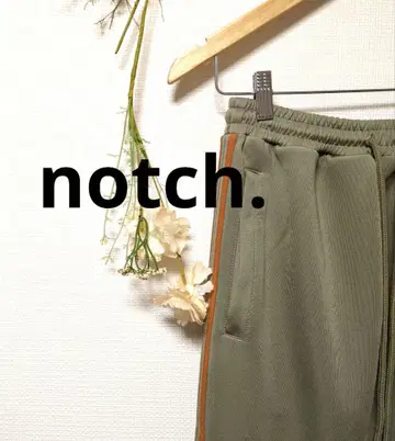 notch. 노치 사이드 라인 저리 스커트 세련된 귀여운