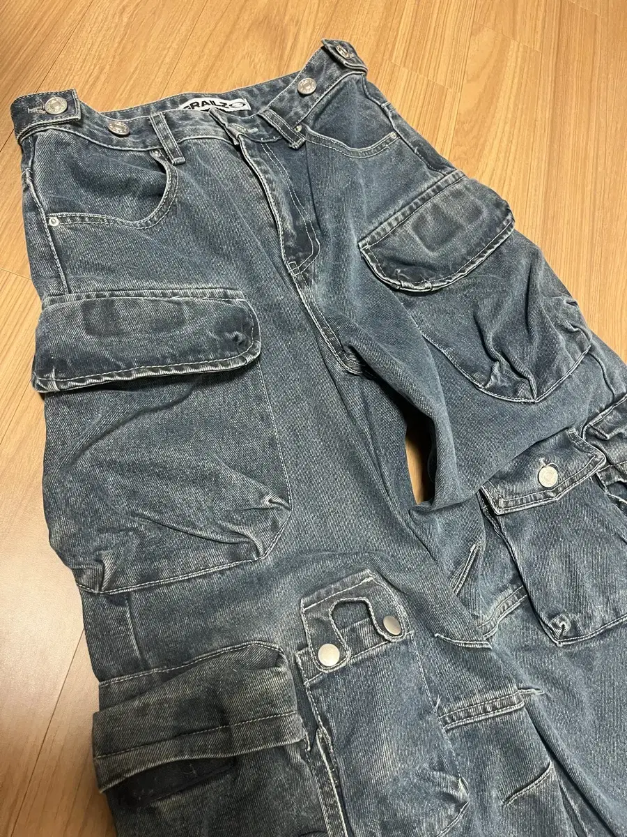 Grailz Multi Cargo Pants Blue Size 0